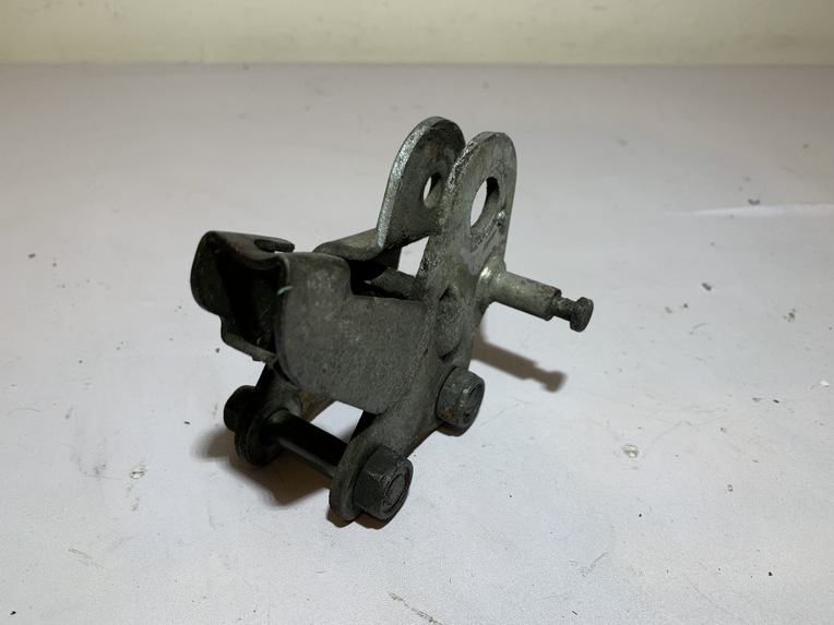 support gauche béquille centrale yamaha tmax 500 (2001 - 2007) – Image 2