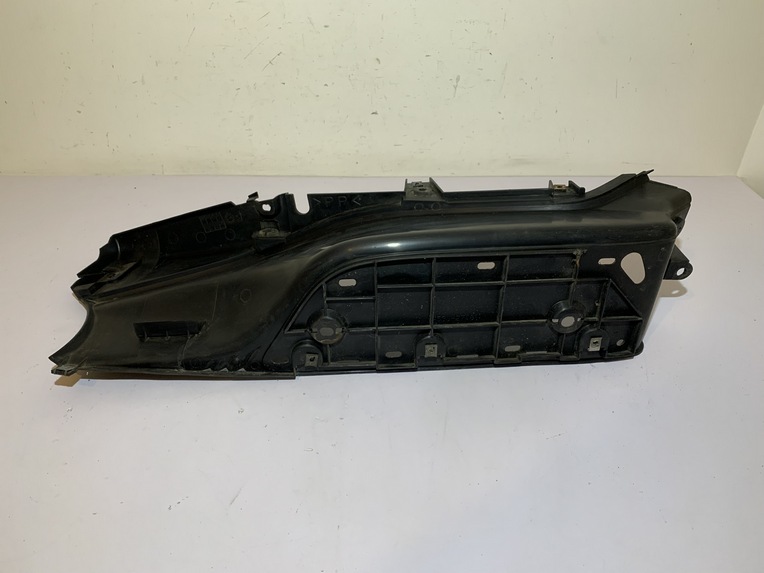 marche pied gauche yamaha tmax 500 (2001 - 2007) – Image 6