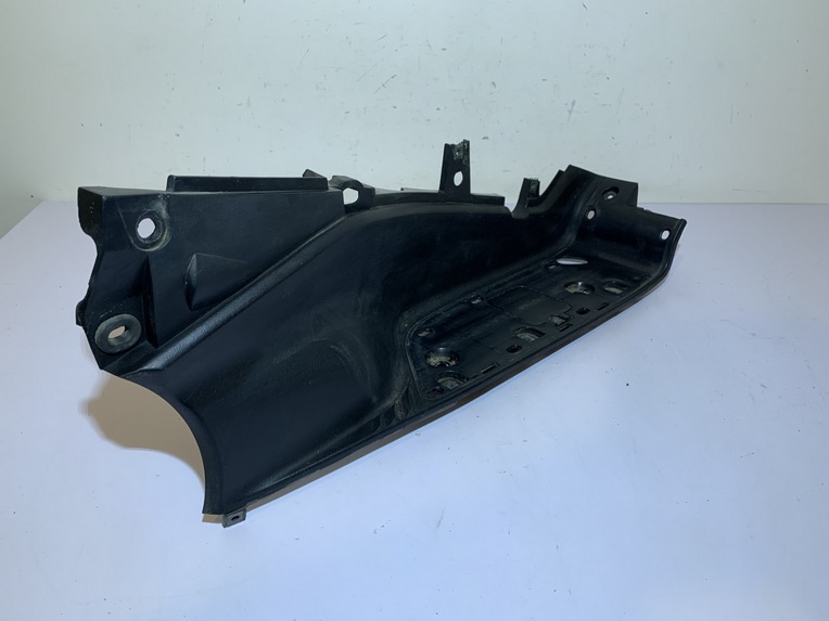 marche pied gauche yamaha tmax 500 (2001 - 2007) – Image 4