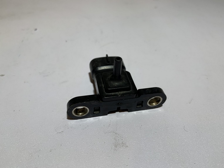 capteur pression d'air yamaha tmax 500 (2001 - 2007) – Image 4