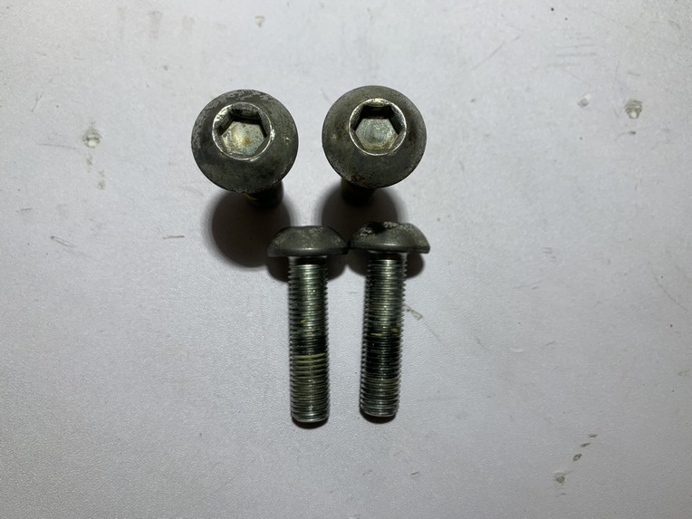 vis de fixation chemise piston d'équilibrage yamaha tmax 500 – Image 2