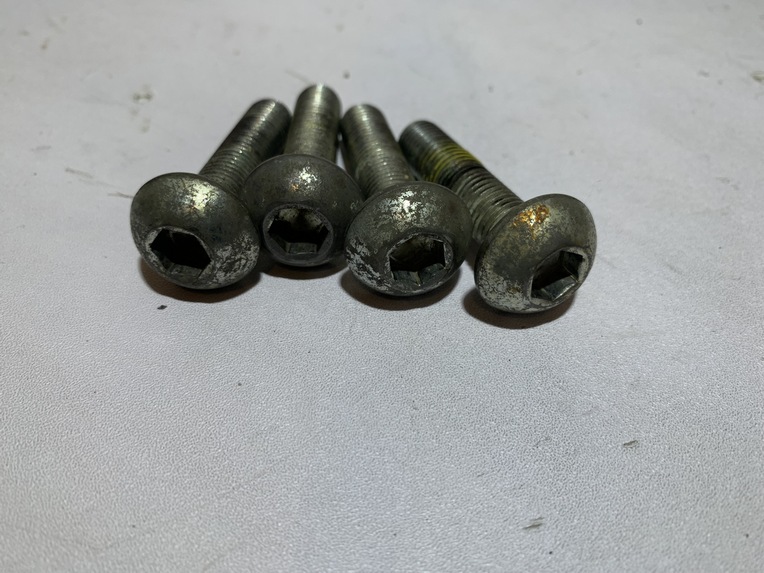 vis de fixation chemise piston d'équilibrage yamaha tmax 500 – Image 4