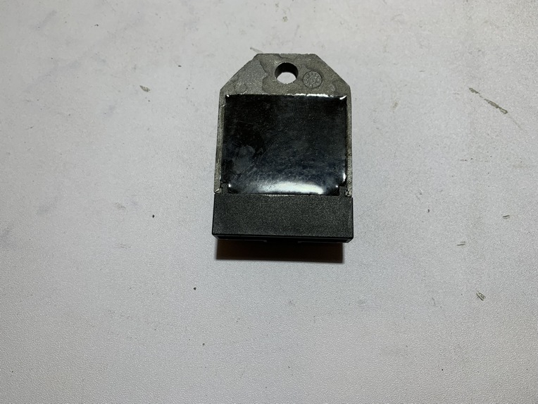 régulateur de charge piaggio typhoon 50 (2018 - 2021) – Image 5