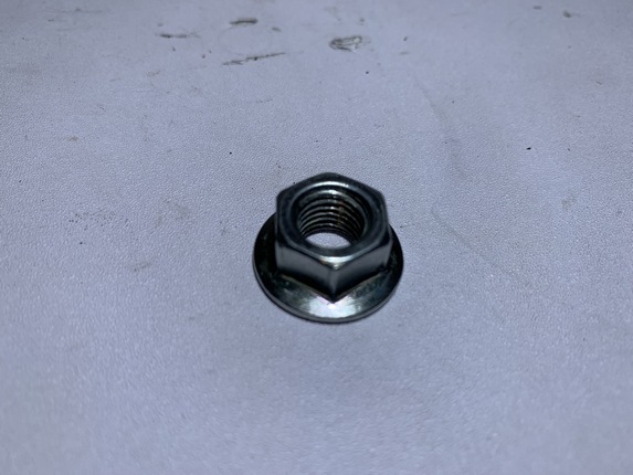 écrou de variateur piaggio typhoon 50 2t