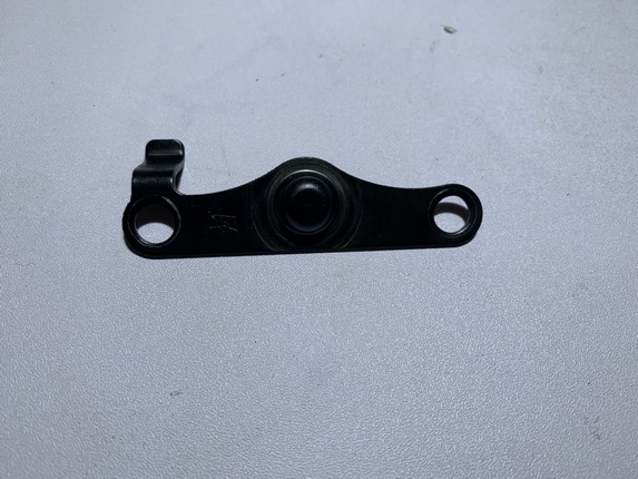 plaque de fixation de démarreur mbk booster / stunt