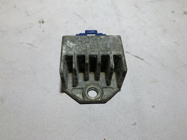 régulateur de tension mbk stunt – Image 3