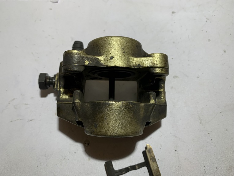 étrier de frein avant mbk stunt – Image 7