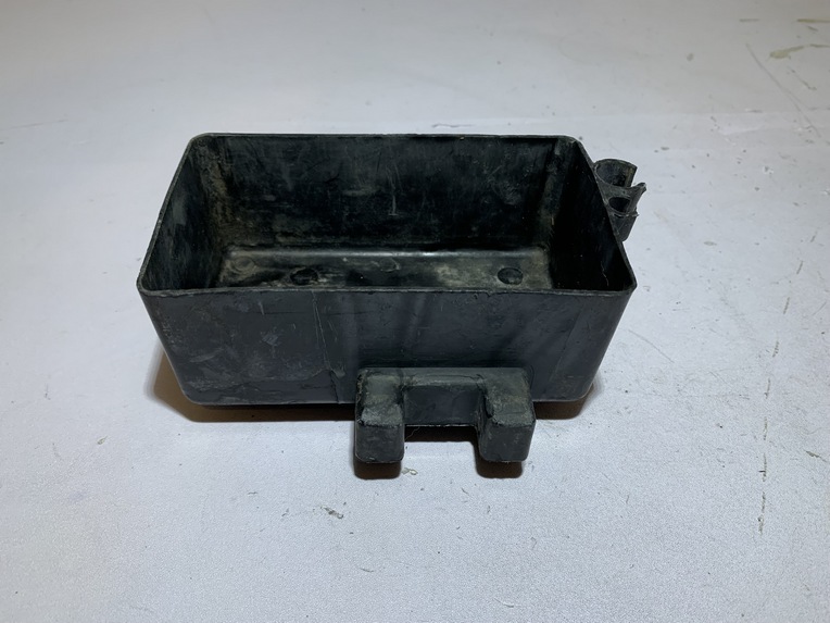 support batterie 3VL mbk booster avant 2004