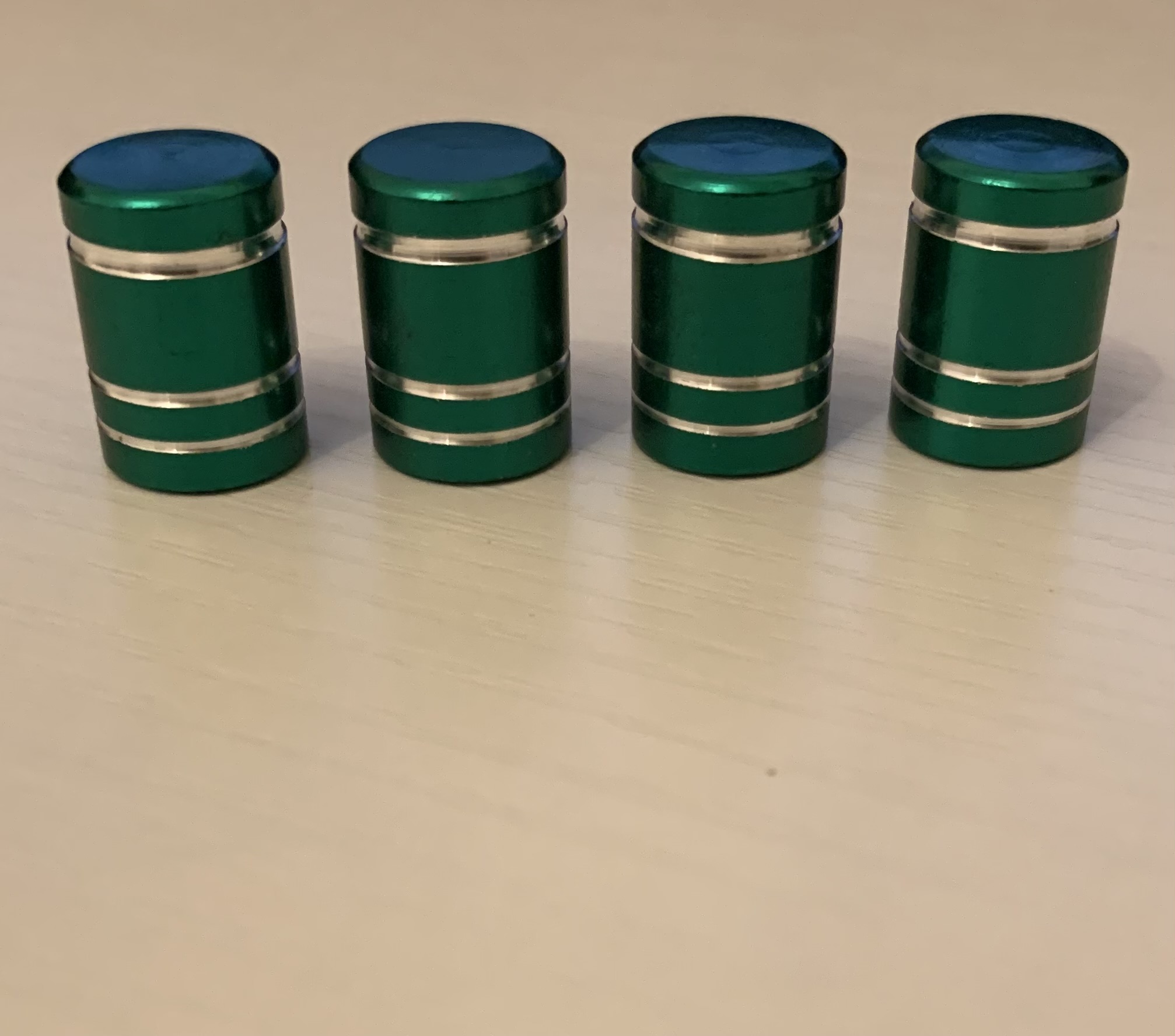 bouchon de valve vert moto, scooter, voiture